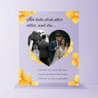 Personalisierte Acrylglasplatte mit Herz-Collage als Hochzeitsgeschenk – romantisches Paarfoto mit Text ‚Ich liebe dich über alles, weil du…‘ und blumiger Dekor – individuelles Geschenk für Ehepartner oder Hochzeitstag