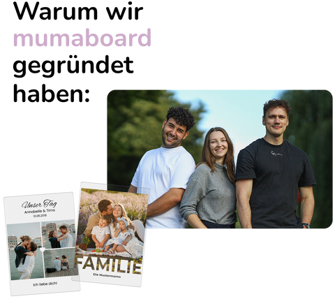 Überschrift 'Warum wir mumaboard gegründet haben' in lila Schrift. Darunter eine Gruppe von drei Personen, die an einem runden Tisch mit Laptops und Getränken sitzt und in die Kamera lächelt. Rechts daneben zwei Fotobücher mit Familien- und Paarbildern, beschriftet mit 'Unser Tag – Annabelle & Timo' und 'Familie – Die Mustermanns'.